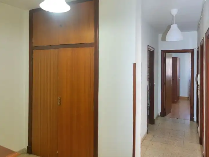 Wohnung zur Miete in Avenida de Portugal, 110, Salesas Wohnung zur Miete in Salamanca mit Heizung, Parkett und Möbliert