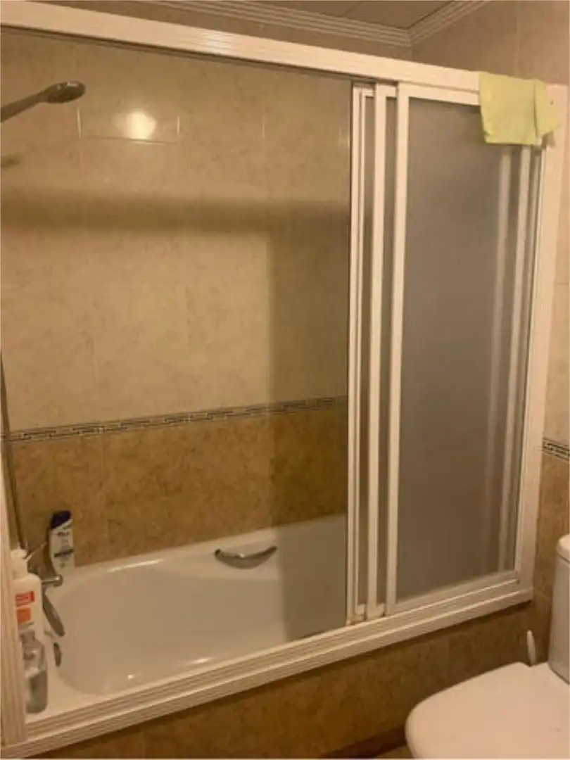 Flat for rent in Reina Victoria - Miguel Hernández Bathroom of Flat for rent in Elche / Elx with Heating, Furnished and Pets allowed