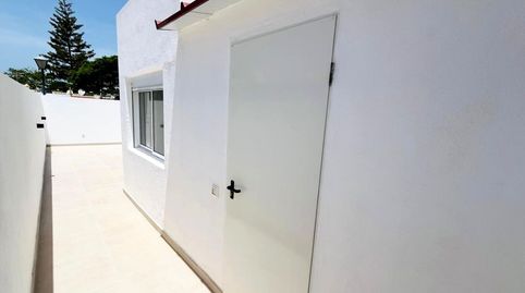 Casa o chalet en venta en Avenida Jose Antonio Tavio, 17, Costa del Silencio, Arona - imagen 5 Foto 5 de Casa o chalet en venta en Avenida Jose Antonio Tavio, 17, Costa del Silencio, Arona