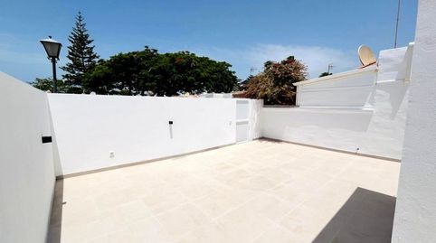 Casa o chalet en venta en Avenida Jose Antonio Tavio, 17, Costa del Silencio, Arona - imagen 3 Foto 3 de Casa o chalet en venta en Avenida Jose Antonio Tavio, 17, Costa del Silencio, Arona