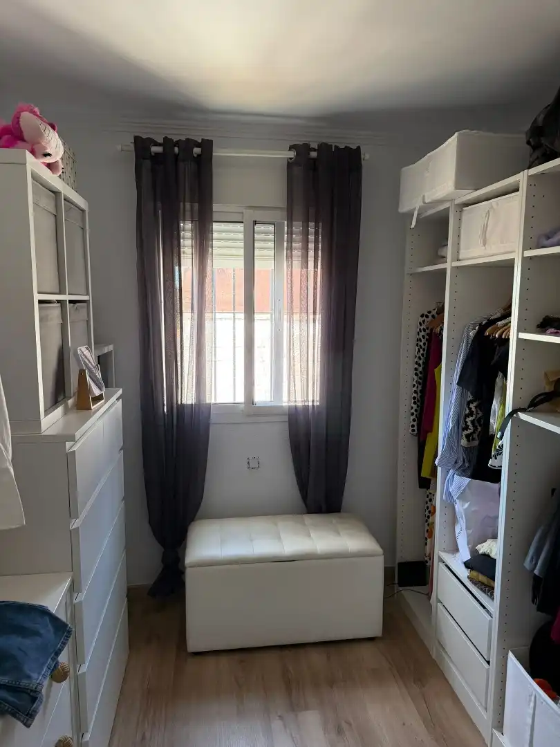 Dormitori de Casa adosada en venda en Chiclana de la Frontera amb Forn, Rentadora i Microones