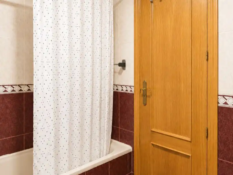 Bathroom of Flat for sale in  Madrid Capital