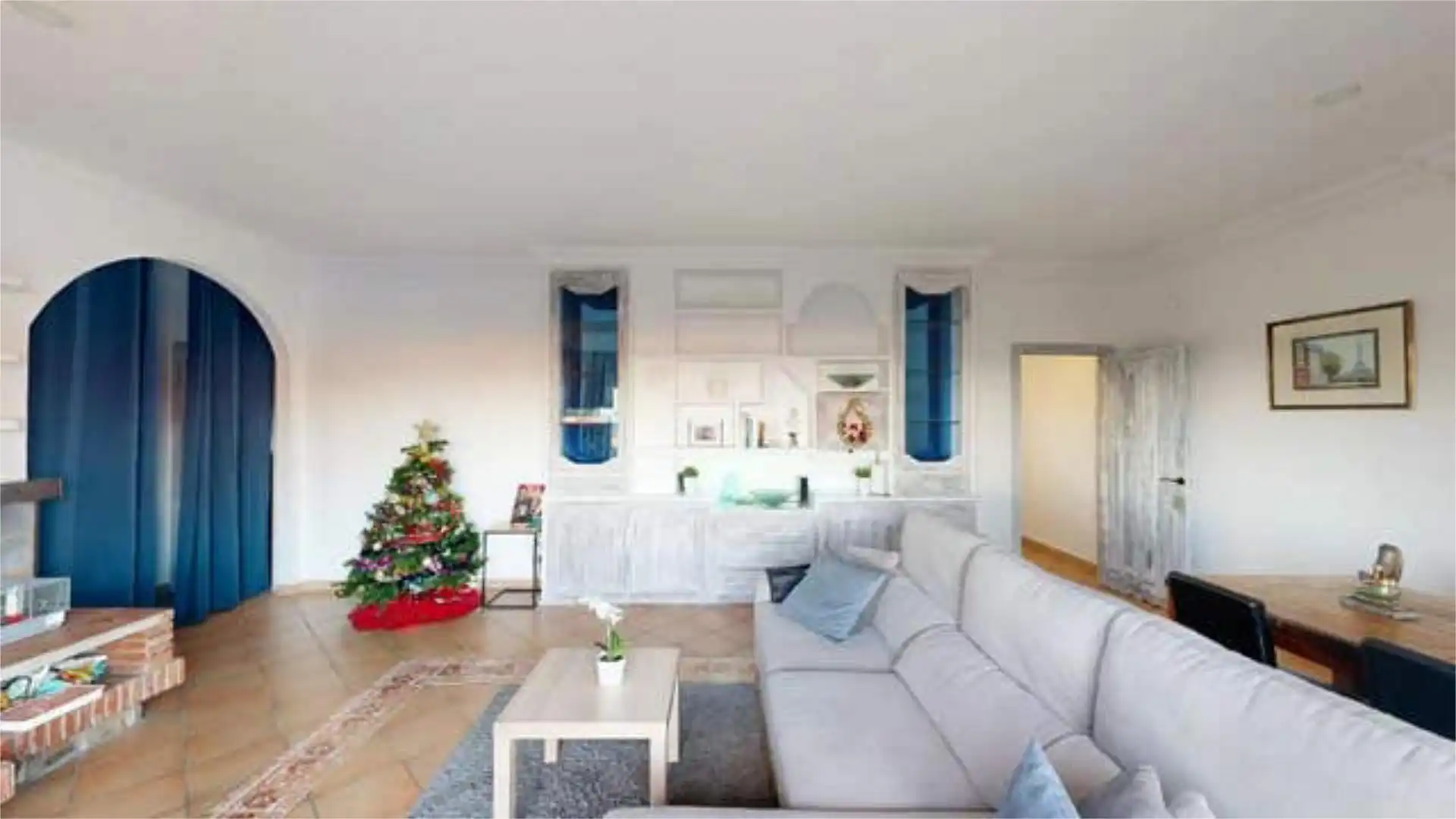 Casa adosada en venta en Buenas Noches Sala de estar de Casa adosada en venta en Estepona con Terraza y Piscina