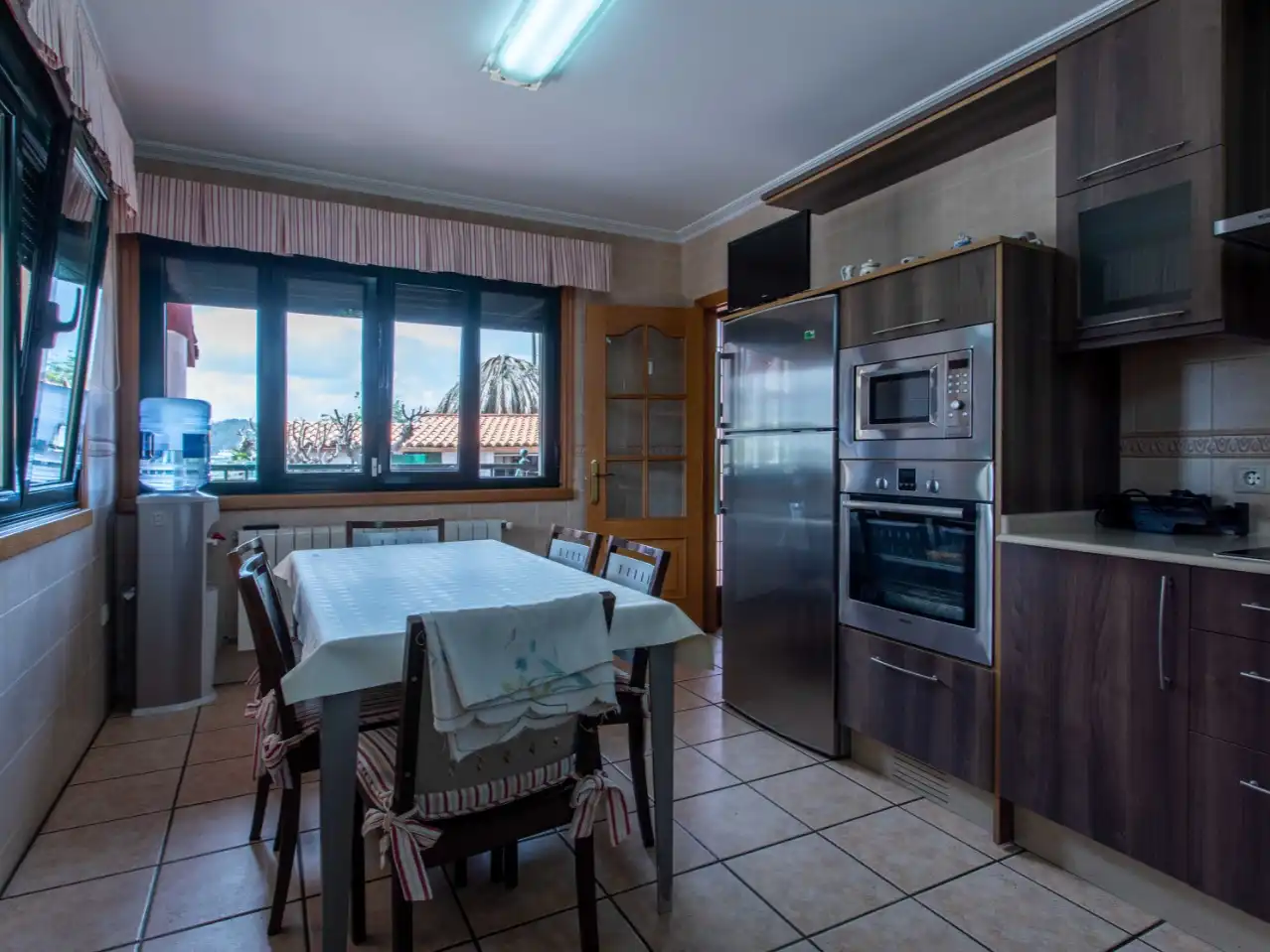 Houses for sale in Lugar Cances, 28, A Coruña Capital Kitchen of Houses for sale in A Coruña Capital with Terrace and Balcony