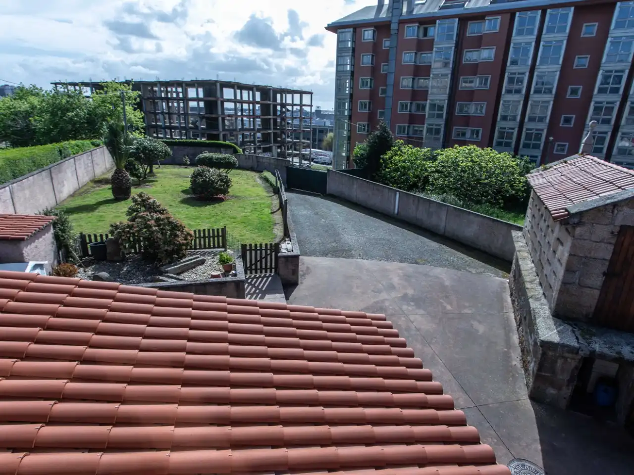 Houses for sale in Lugar Cances, 28, A Coruña Capital Terrace of Houses for sale in A Coruña Capital with Terrace and Balcony