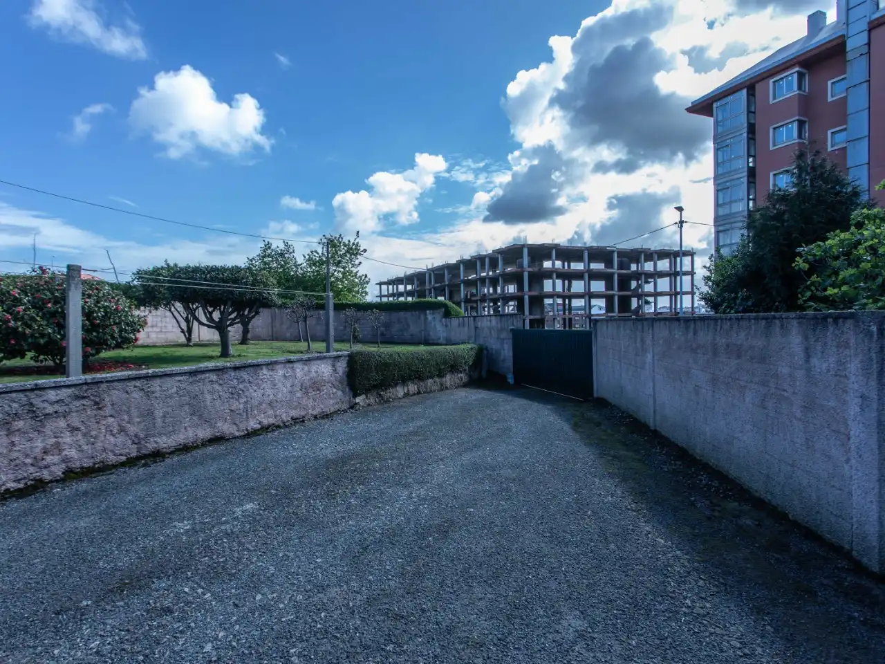 Houses for sale in Lugar Cances, 28, A Coruña Capital Parking of Houses for sale in A Coruña Capital with Terrace and Balcony