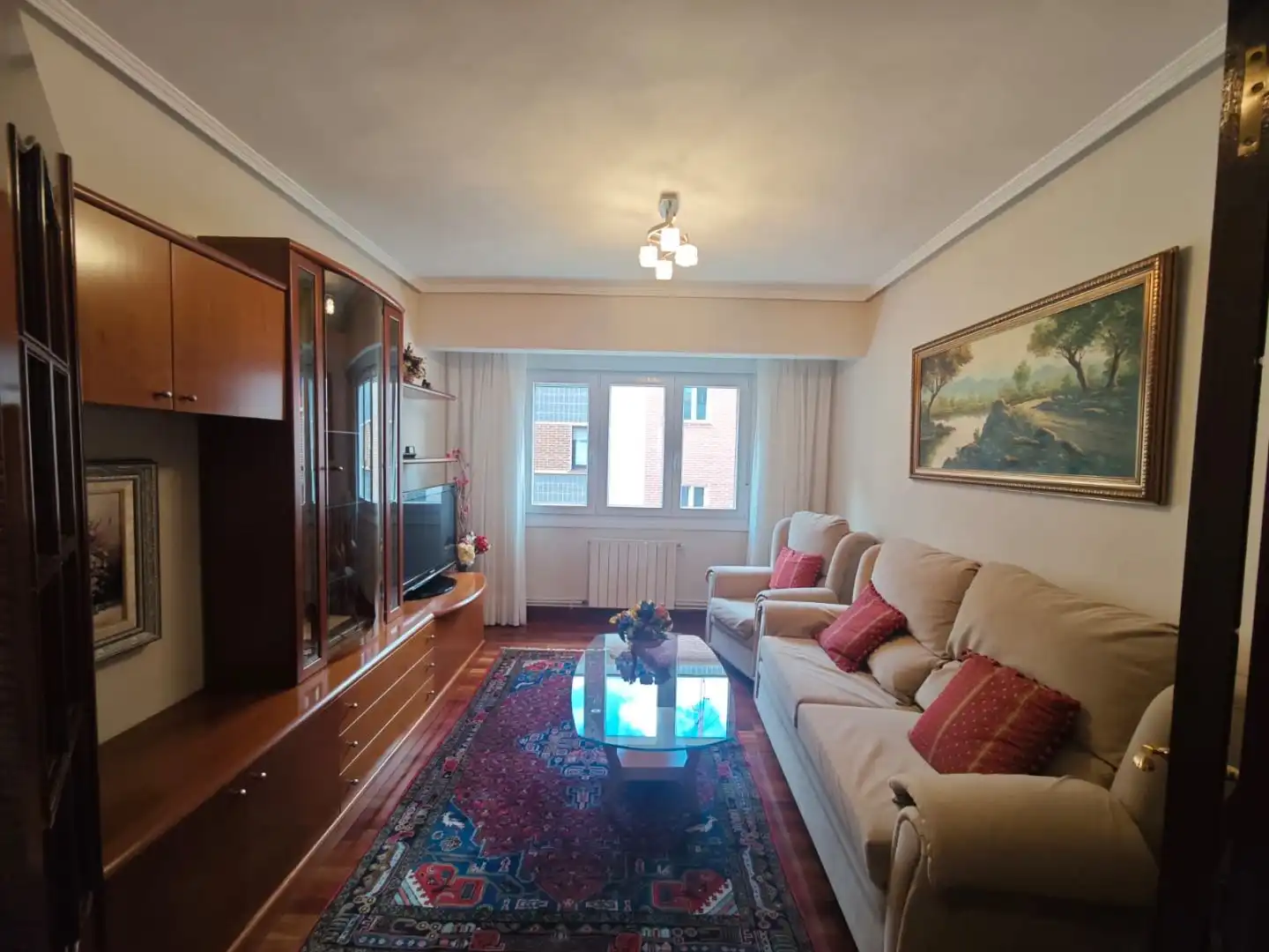 Piso en venta en Bailen Kalea, 3, Azeta - Abatxolo Sala de estar de Piso en venta en Portugalete con Balcón