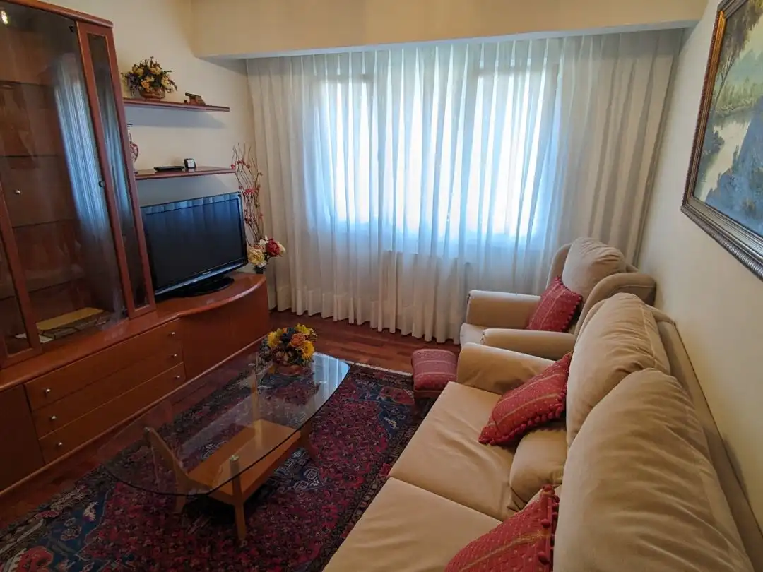 Piso en venta en Bailen Kalea, 3, Azeta - Abatxolo Sala de estar de Piso en venta en Portugalete con Balcón