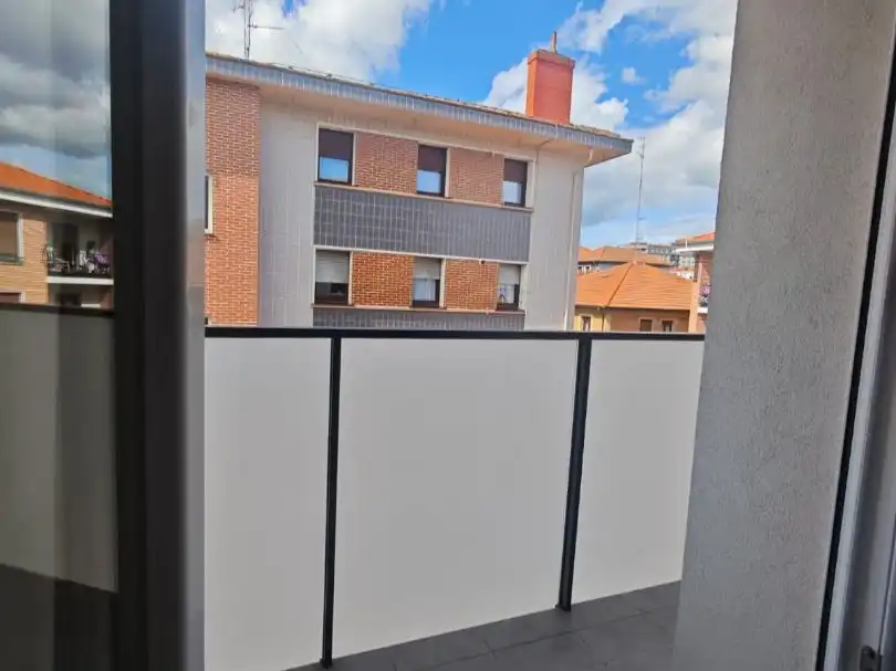 Piso en venta en Bailen Kalea, 3, Azeta - Abatxolo Terraza de Piso en venta en Portugalete con Balcón