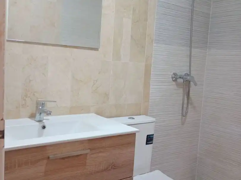 Baño de Apartamento en venta en Elche / Elx con Terraza y Piscina