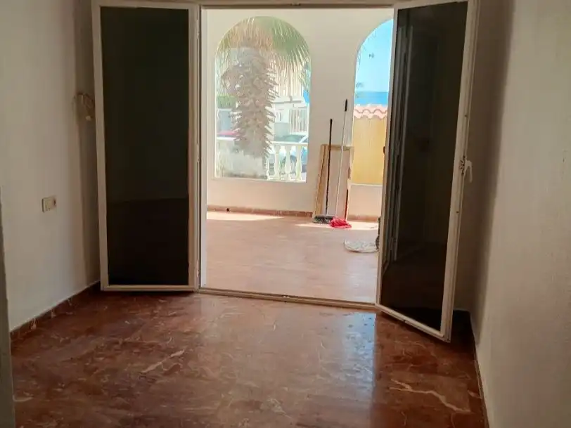 Apartamento en venta en Elche / Elx con Terraza y Piscina