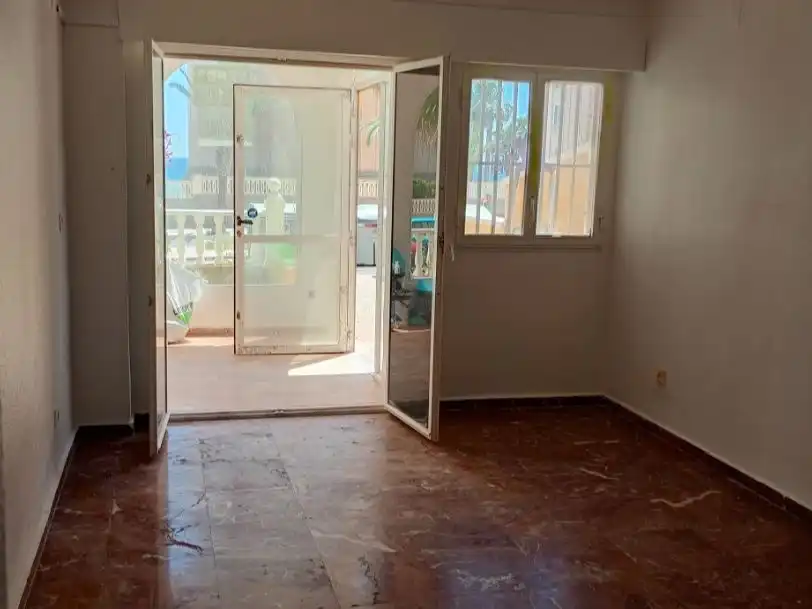 Apartamento en venta en Elche / Elx con Terraza y Piscina