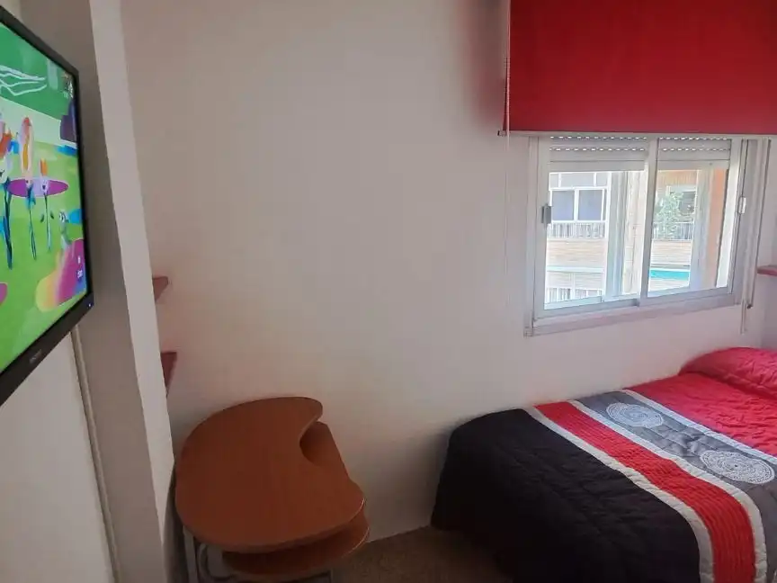 Room in Avenida de América, 45, Barrio de Zaidín Bedroom of Flat for share in Granada with Furnished, Balcony and Video intercom