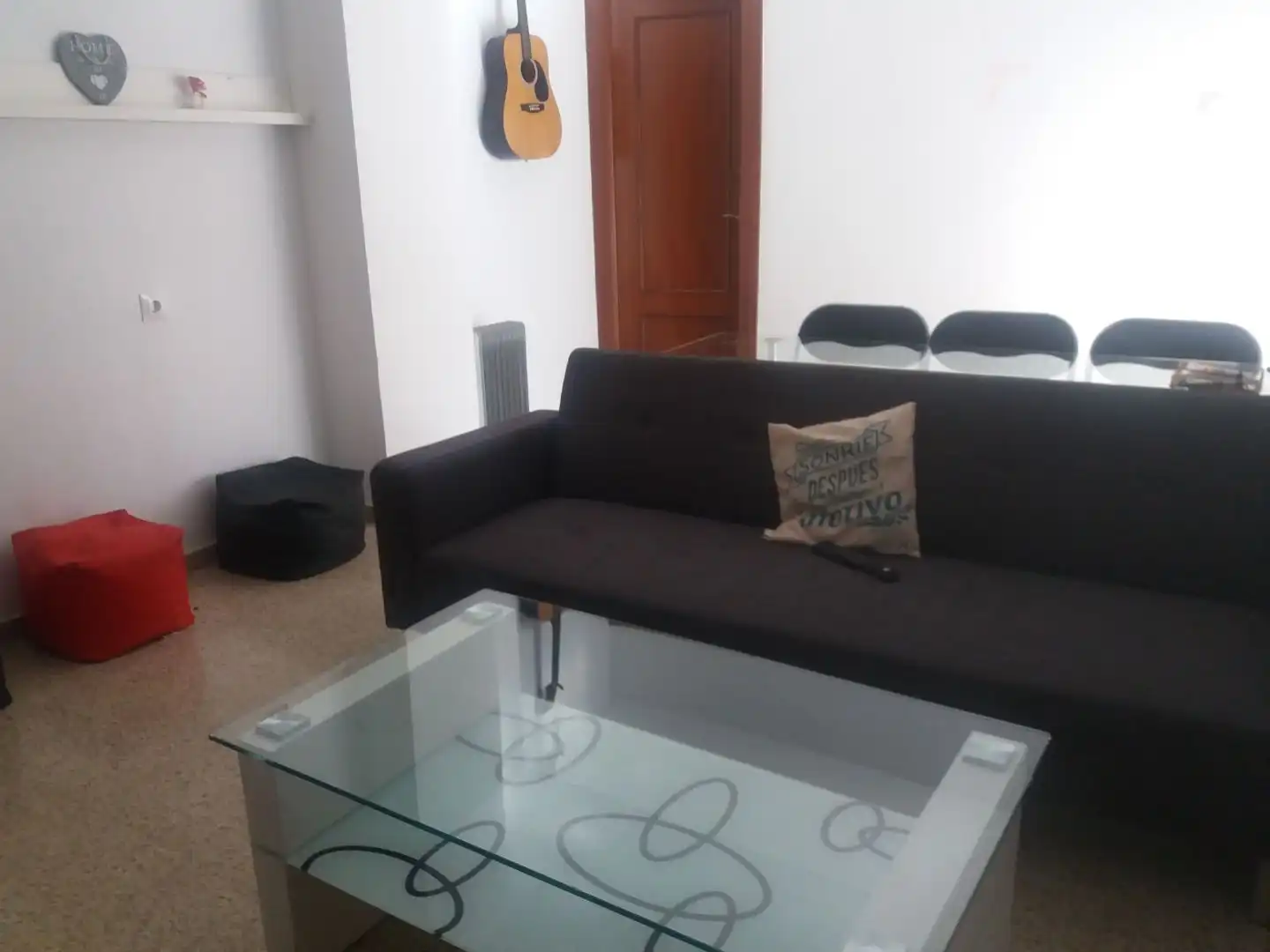 Room in Avenida de América, 45, Barrio de Zaidín Living room of Flat for share in Granada with Furnished, Balcony and Video intercom