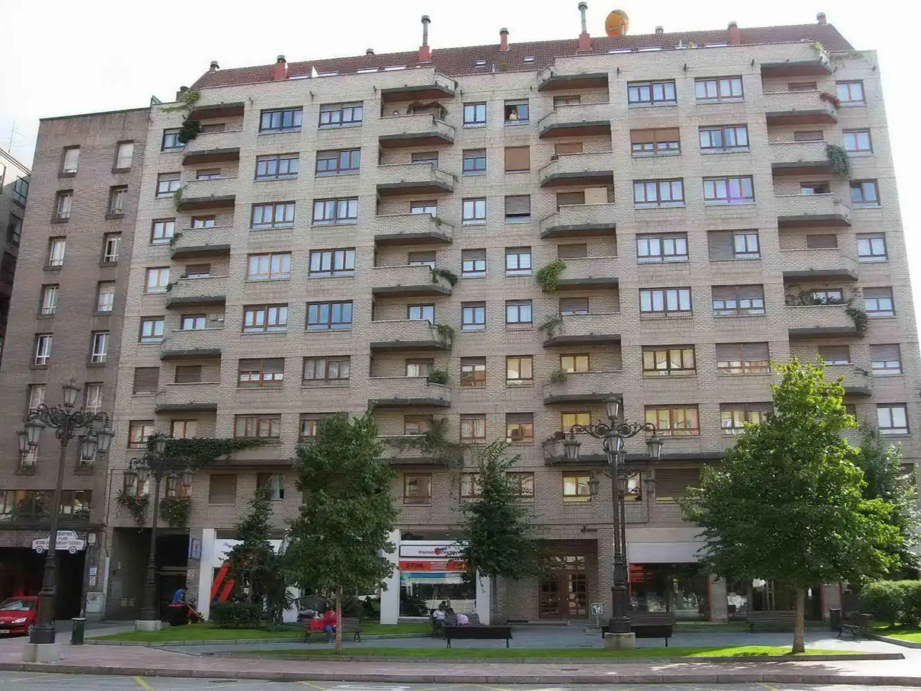 Wohnung zur Miete in Calle del General Elorza, 27, Salesas - Foncalada - Campoamor Außenansicht von Wohnung zur Miete in Oviedo