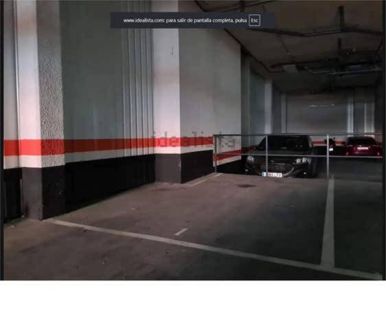 Garaje en Alquiler en Palomeras Sureste