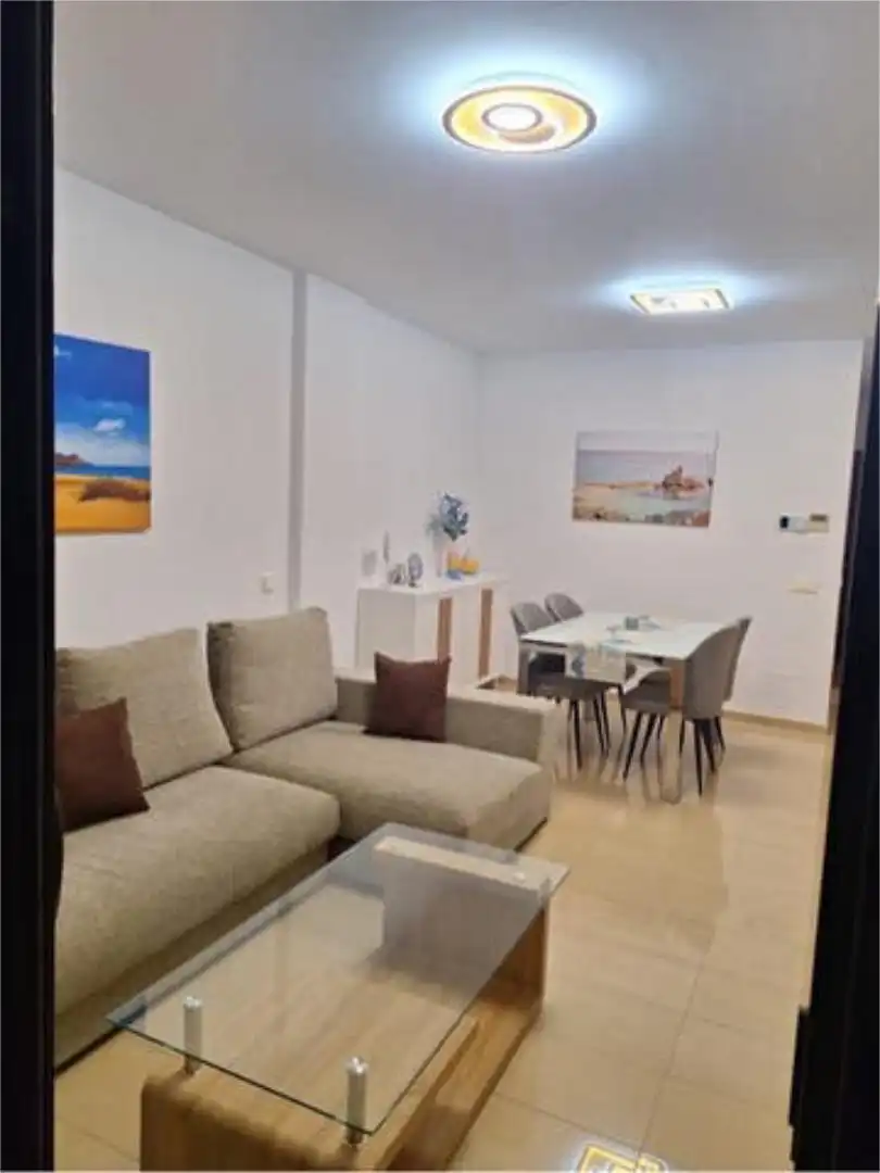 Piso de alquiler en El Puerto - Romanilla Sala de estar de Piso de alquiler en Roquetas de Mar