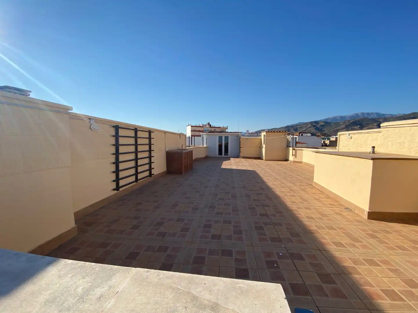 Pis en venda a Calle del Rio, 38, Camino Viejo de Málaga Terrassa de Pis en venda en Vélez-Málaga amb Aire condicionat, Parquet i Terrassa