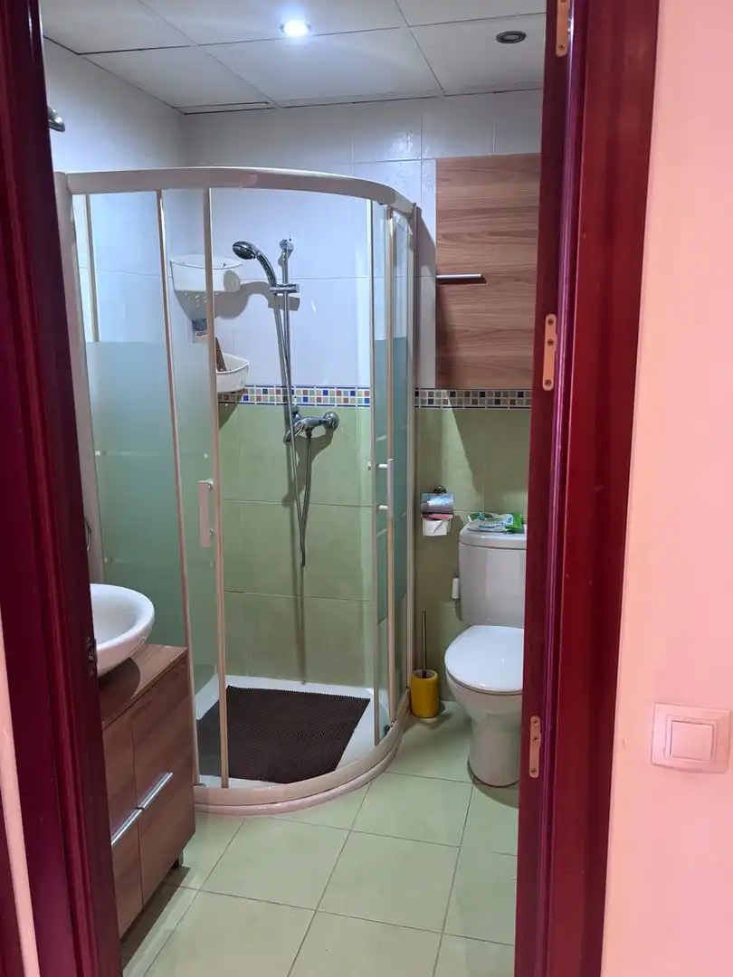 Wohnung zum Verkauf in Calle Gerbera, 2, La Banda - Campo de Fútbol Badezimmer von Wohnung zum Verkauf in Chiclana de la Frontera mit Klimaanlage und Balkon
