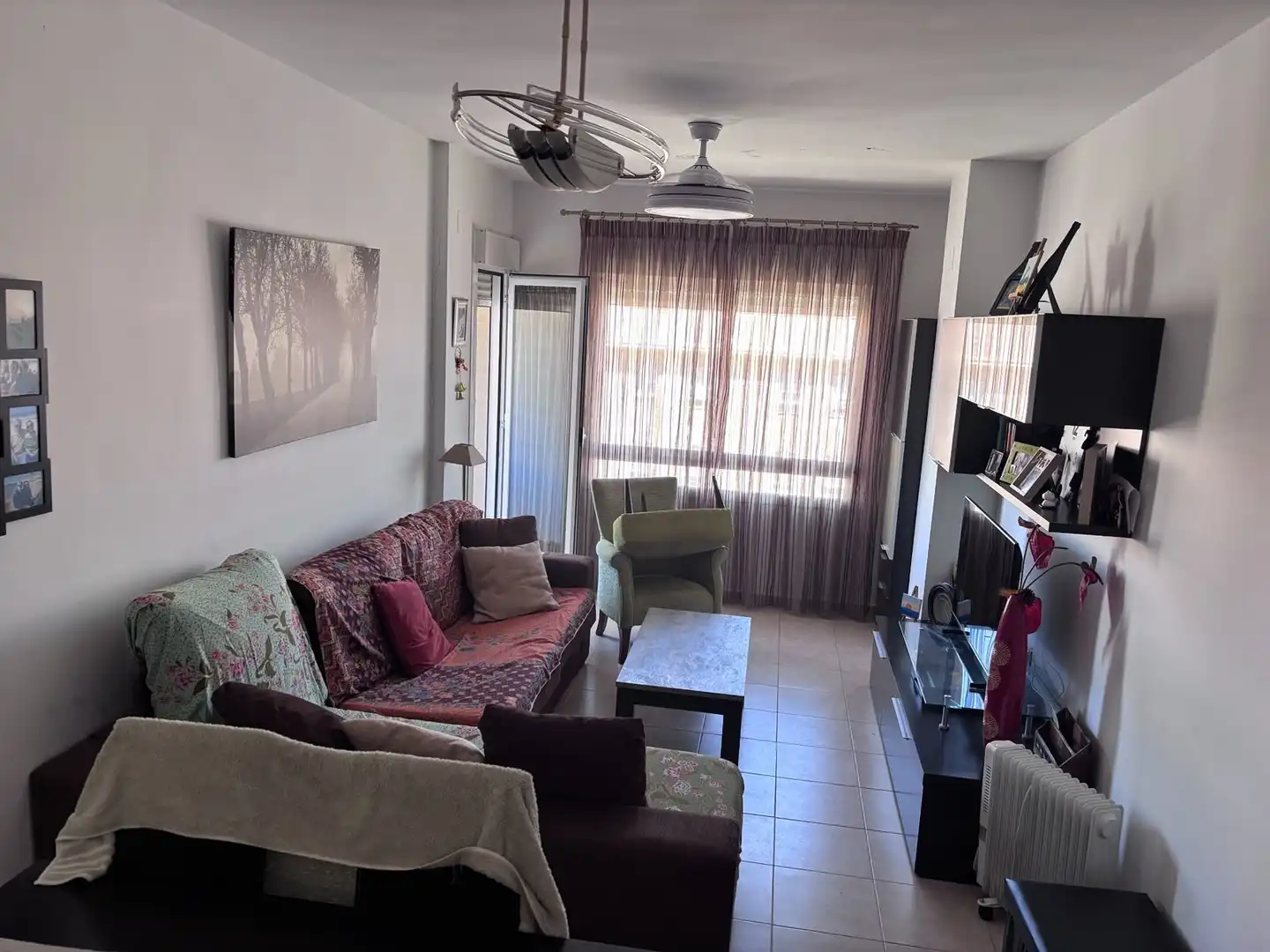 Wohnung zum Verkauf in Calle Gerbera, 2, La Banda - Campo de Fútbol Wohnzimmer von Wohnung zum Verkauf in Chiclana de la Frontera mit Klimaanlage und Balkon