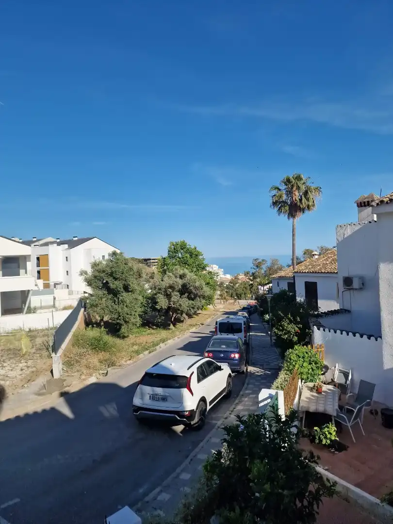 Einfamilien-Reihenhaus zur Miete in Calle Sierra Nevada, 9, Torremuelle Außenansicht von Einfamilien-Reihenhaus zur Miete in Benalmádena mit Heizung, Terrasse und Schwimmbad