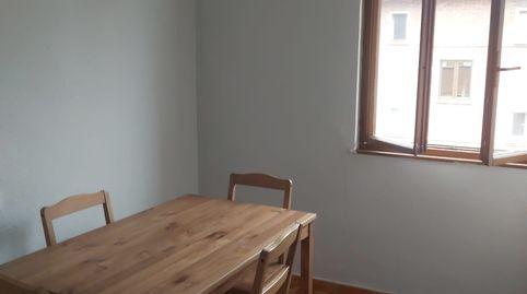 Foto 4 de Piso de alquiler en Calle Juan Ramón Jiménez, 14, San Martín del Rey Aurelio, Asturias