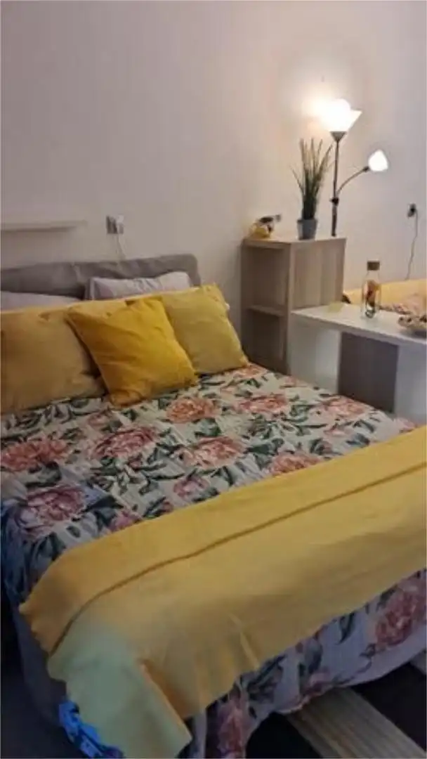 Habitación de Apartamento de alquiler en Fuengirola con Calefacción, Terraza y Amueblado