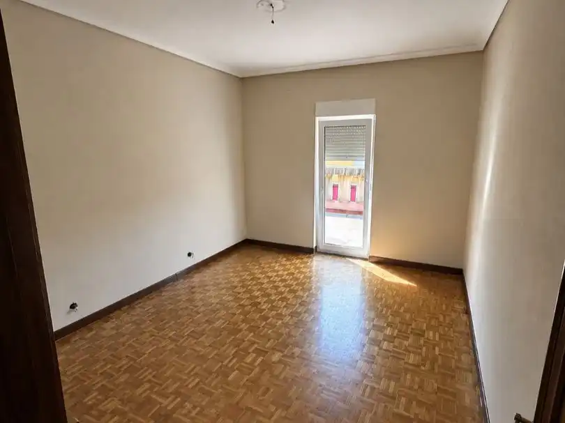 Piso en venta en Calle Marqués de la Ensenada, Castilla - Hermida Habitación de Piso en venta en Santander con Terraza y Trastero