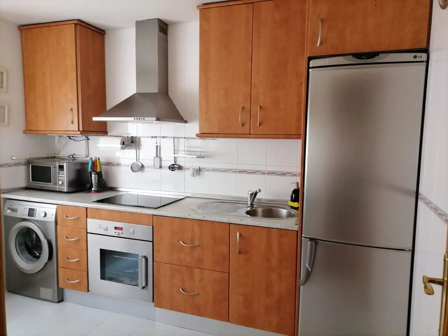 Dúplex en venta en Calle de Baleares, 4, Ciudad Real Capital Cocina de Dúplex en venta en Ciudad Real Capital con Aire acondicionado y Terraza
