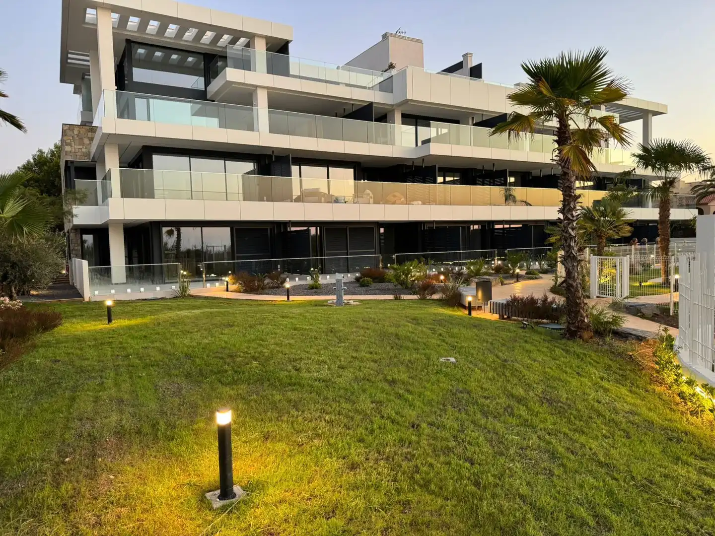 Piso en venta en Carrer Mar Jónica, 7, El Palmar - Los Molinos Vista exterior de Piso en venta en Dénia con Aire acondicionado, Calefacción y Jardín privado