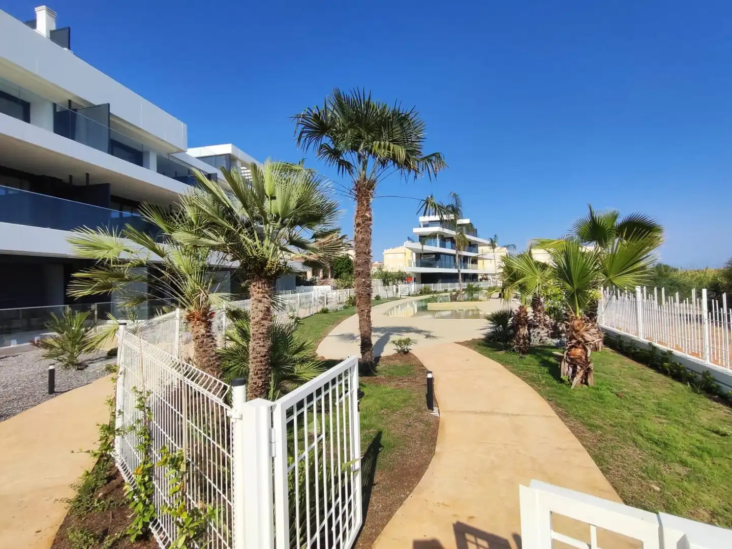 Piso en venta en Carrer Mar Jónica, 7, El Palmar - Los Molinos Vista exterior de Piso en venta en Dénia con Aire acondicionado, Calefacción y Jardín privado