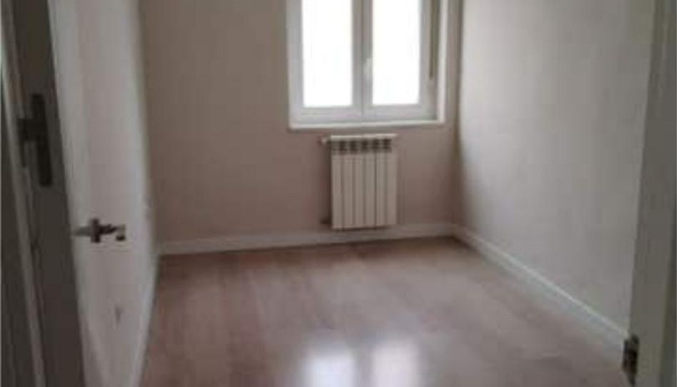 Piso de alquiler en Cuatro de Marzo, Valladolid Capital - imagen 1 Foto 1 de Piso de alquiler en Cuatro de Marzo, Valladolid Capital