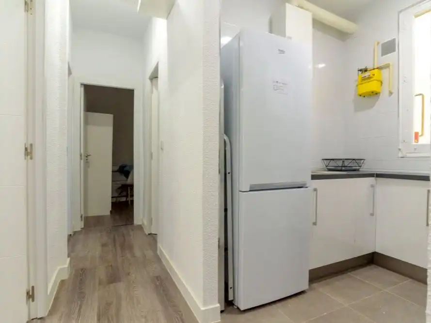 Küche von Wohnung zur untervermieten in Madrid mit Heizung, Möbliert und Gemeinschaftsparkplatz