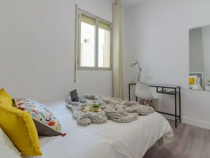 Schlafzimmer von Wohnung zur untervermieten in Madrid mit Heizung, Möbliert und Gemeinschaftsparkplatz