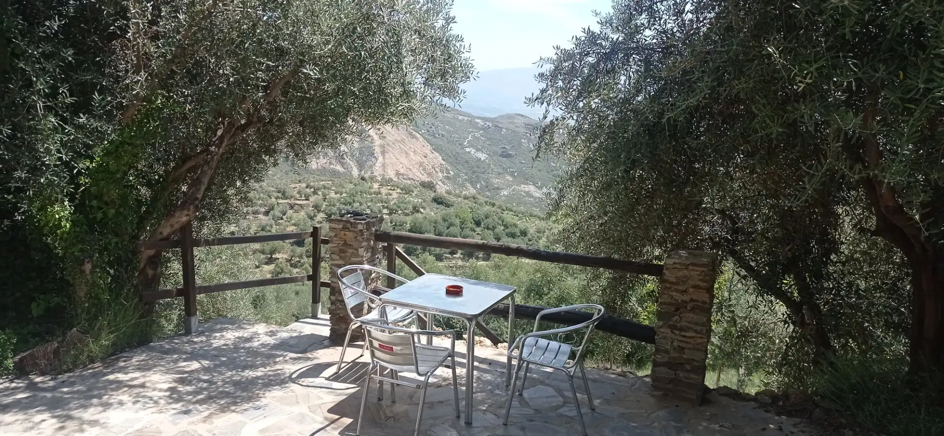 Terraza de Finca rústica de alquiler en Alpujarra de la Sierra con Calefacción, Jardín privado y Terraza
