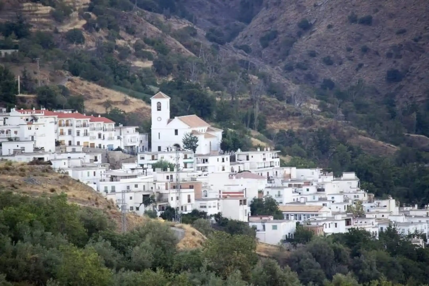 Vista exterior de Finca rústica de alquiler en Alpujarra de la Sierra con Calefacción, Jardín privado y Terraza