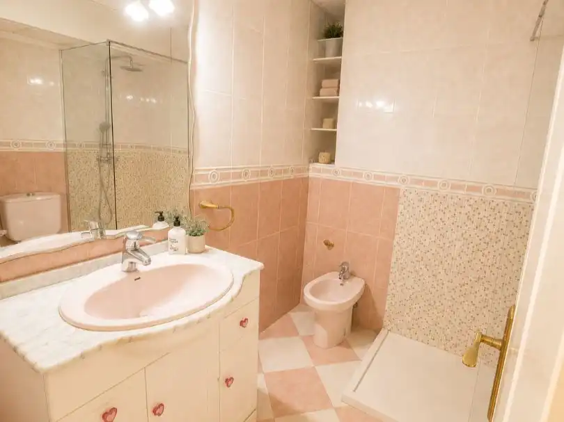 Piso en venta en Avenida Alfonso el Sabio, 27, Mercado Baño de Piso en venta en Alicante / Alacant con Aire acondicionado y Balcón