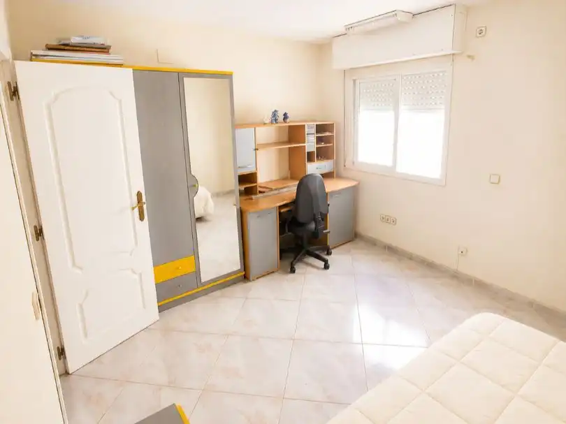 Piso en venta en Avenida Alfonso el Sabio, 27, Mercado Habitación de Piso en venta en Alicante / Alacant con Aire acondicionado y Balcón