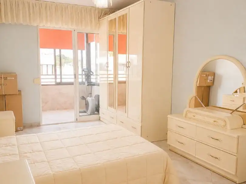 Piso en venta en Avenida Alfonso el Sabio, 27, Mercado Habitación de Piso en venta en Alicante / Alacant con Aire acondicionado y Balcón