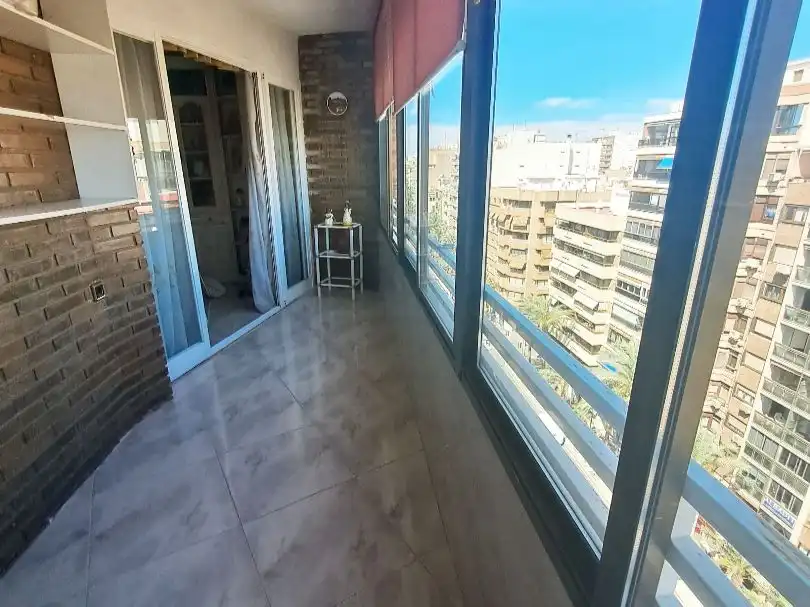 Piso en venta en Avenida Alfonso el Sabio, 27, Mercado Vista exterior de Piso en venta en Alicante / Alacant con Aire acondicionado y Balcón