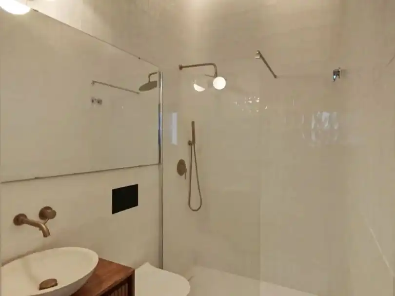 Baño de Piso de alquiler en Cádiz con Amueblado y Balcón