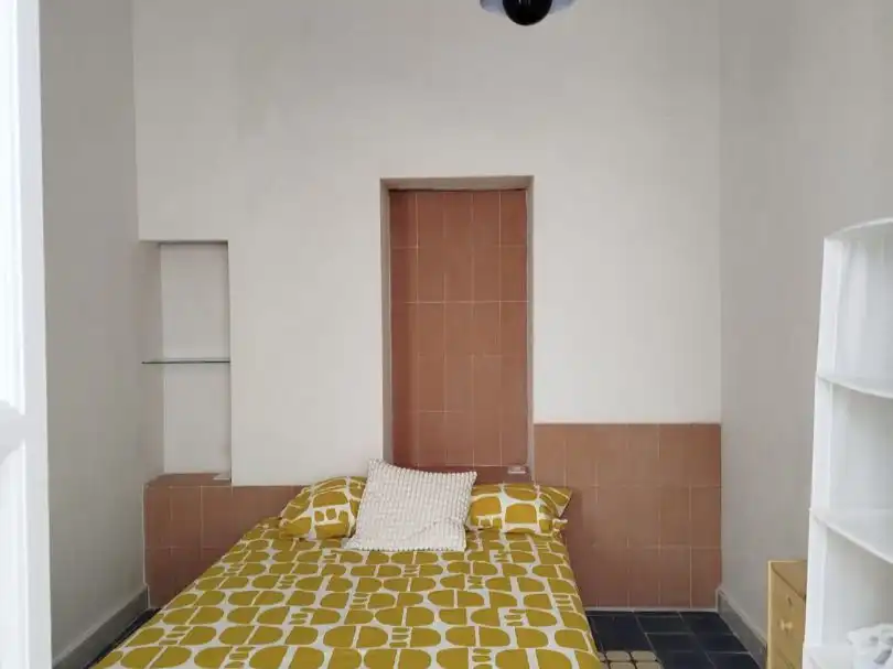 Habitación de Piso de alquiler en Cádiz con Amueblado y Balcón