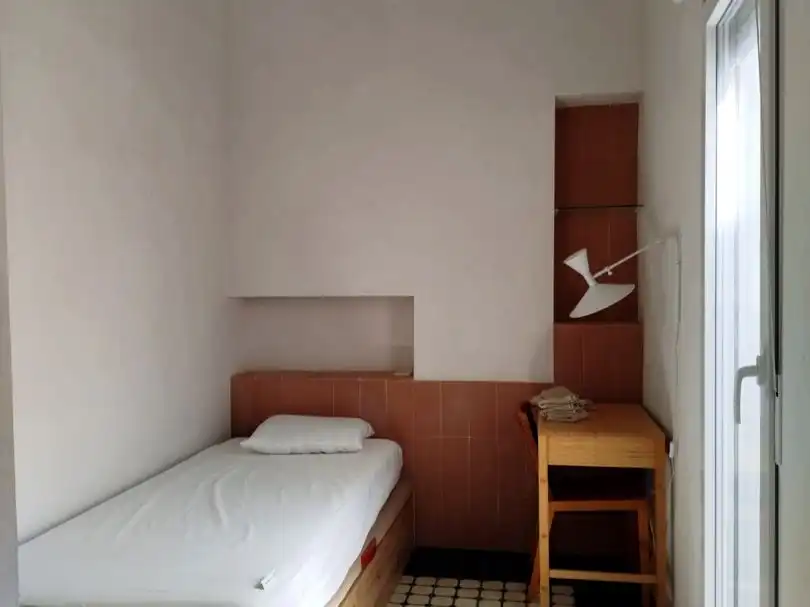 Habitación de Piso de alquiler en Cádiz con Amueblado y Balcón