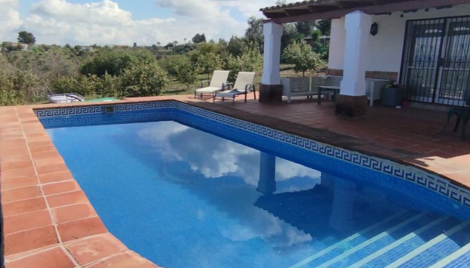 Finca rústica de alquiler en A-355, 15, Coín, Málaga - imagen 1 Foto 1 de Finca rústica de alquiler en A-355, 15, Coín, Málaga