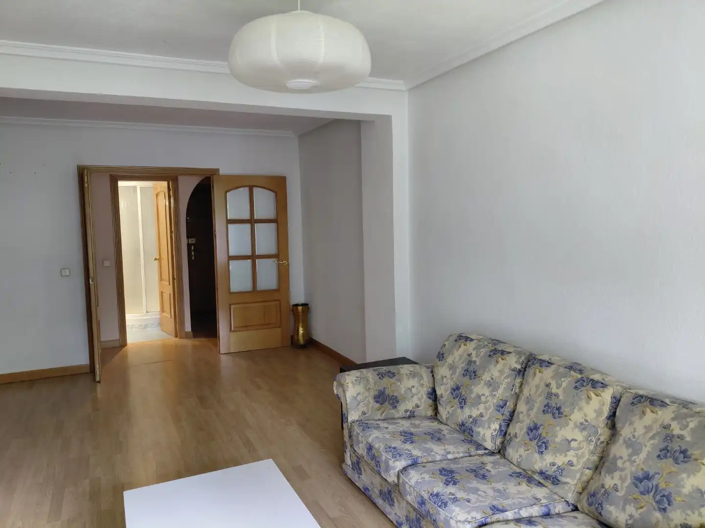 Wohnzimmer von Wohnung zum Verkauf in  Madrid Capital mit Klimaanlage