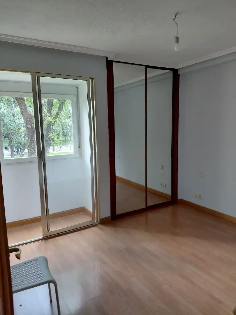 Schlafzimmer von Wohnung zum Verkauf in  Madrid Capital mit Klimaanlage