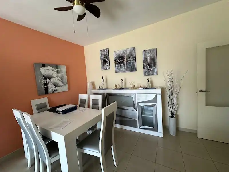 Wohnung zum Verkauf in Avenida de las Tirajanas, 231, Santa Lucía de Tirajana Esszimmer von Wohnung zum Verkauf in Santa Lucía de Tirajana mit Balkon