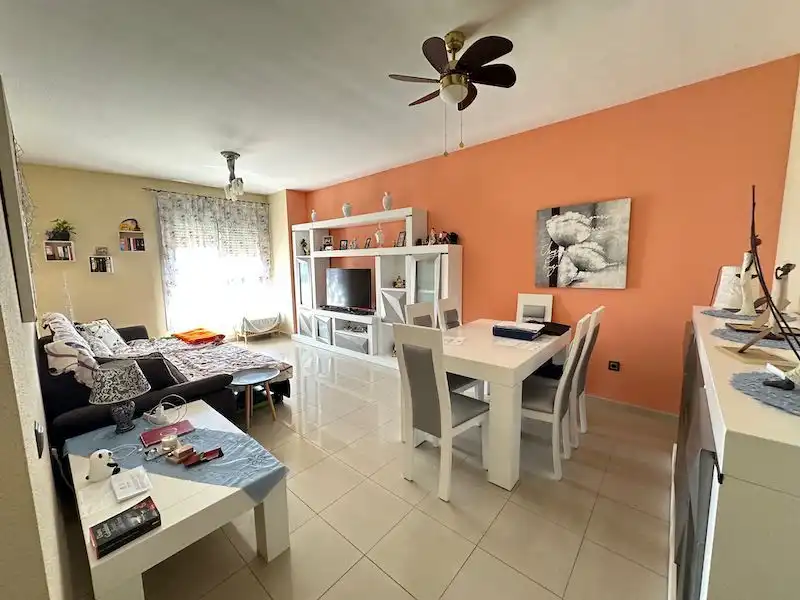 Wohnung zum Verkauf in Avenida de las Tirajanas, 231, Santa Lucía de Tirajana Esszimmer von Wohnung zum Verkauf in Santa Lucía de Tirajana mit Balkon