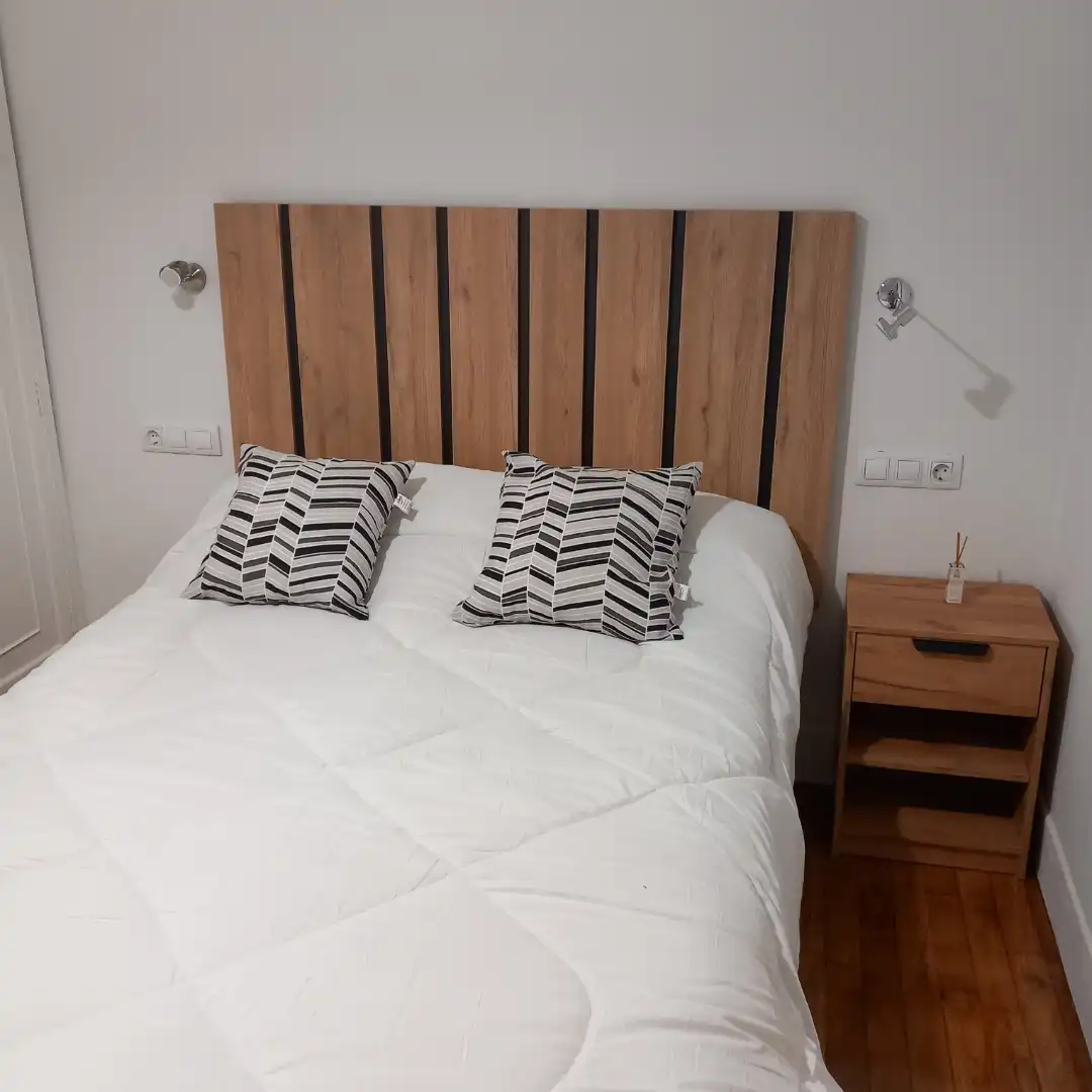 Habitación de Estudio de alquiler en Lugo con Calefacción, Parquet y Amueblado
