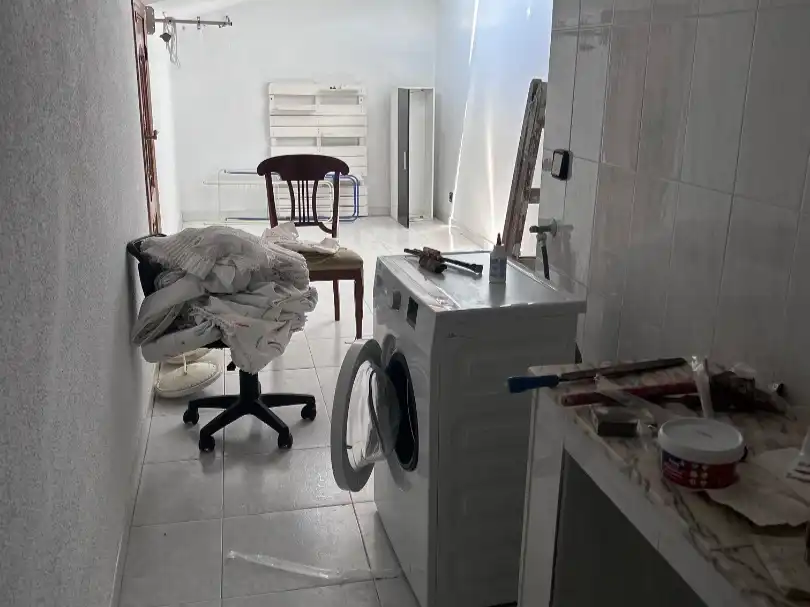 Piso en venta en Calle Rodríguez de la Fuente, 6, Cacabelos Cocina de Piso en venta en Cacabelos con Calefacción, Jardín privado y Parquet